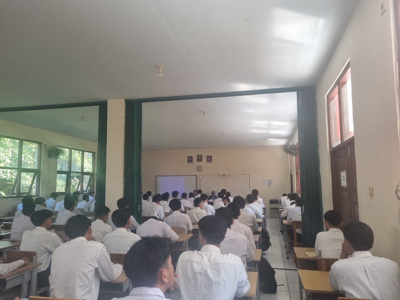 SMKN 15 Kota Bekasi Gelar Rekrutmen Bersama Dunia Kerja