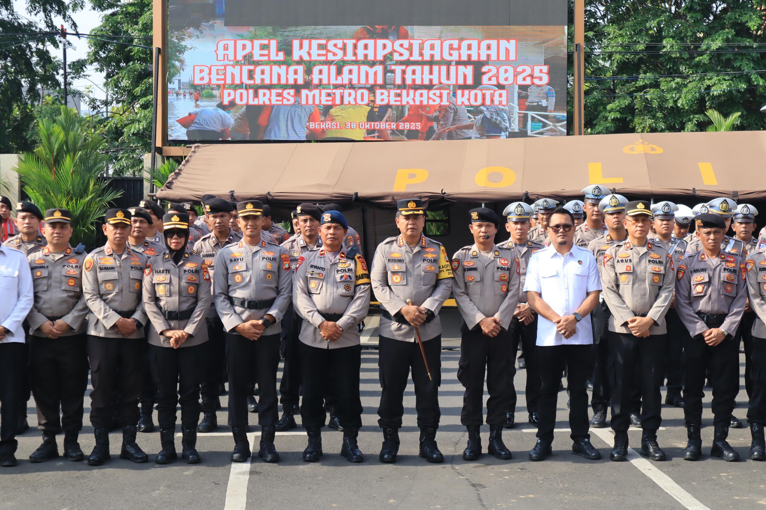 Polres Metro Bekasi Kota Gelar Apel Kesiapsiagaan Bencana Alam 2025, Tingkatkan Sinergitas Lintas Sektor Hadapi Cuaca Ekstrem
