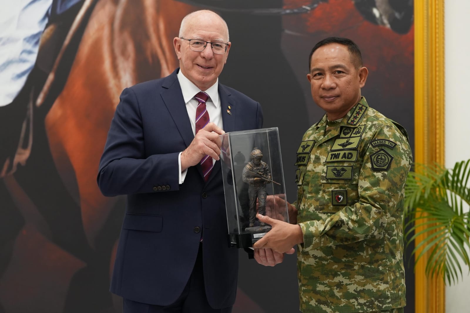 Panglima TNI dan Mantan Gubernur Jenderal Australia Bahas Penguatan Kerja Sama Pertahanan