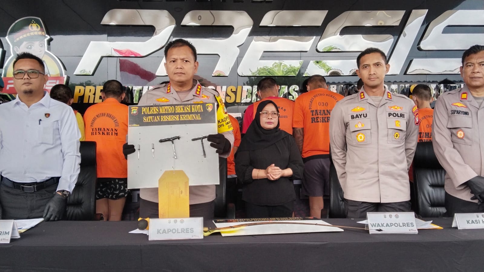 Polres Metro Bekasi Kota Ungkap Kasus Curanmor Indomaret Margahayu, Amankan 7 Residivis Lintas Kota